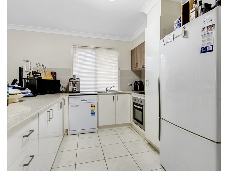 27 Finley Street, Gleneagle QLD 4285