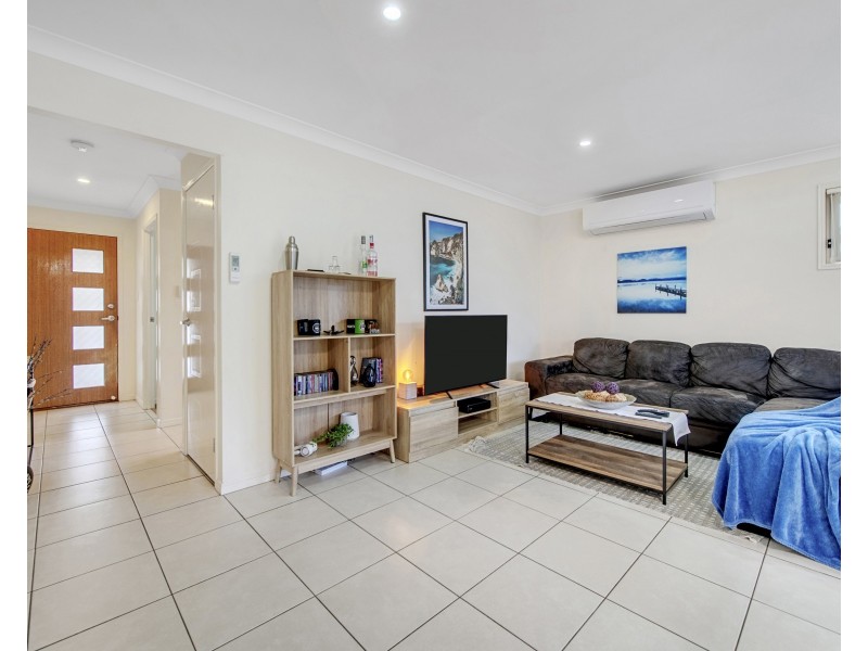 27 Finley Street, Gleneagle QLD 4285