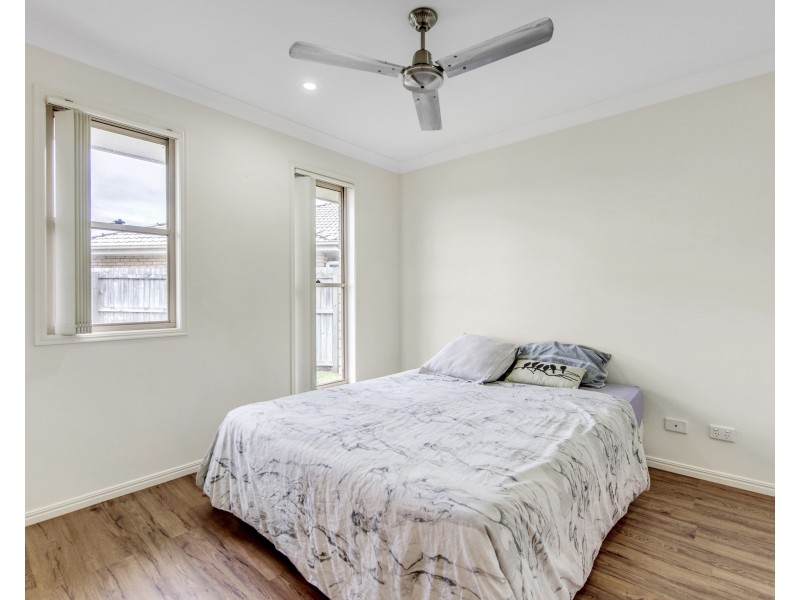 27 Finley Street, Gleneagle QLD 4285