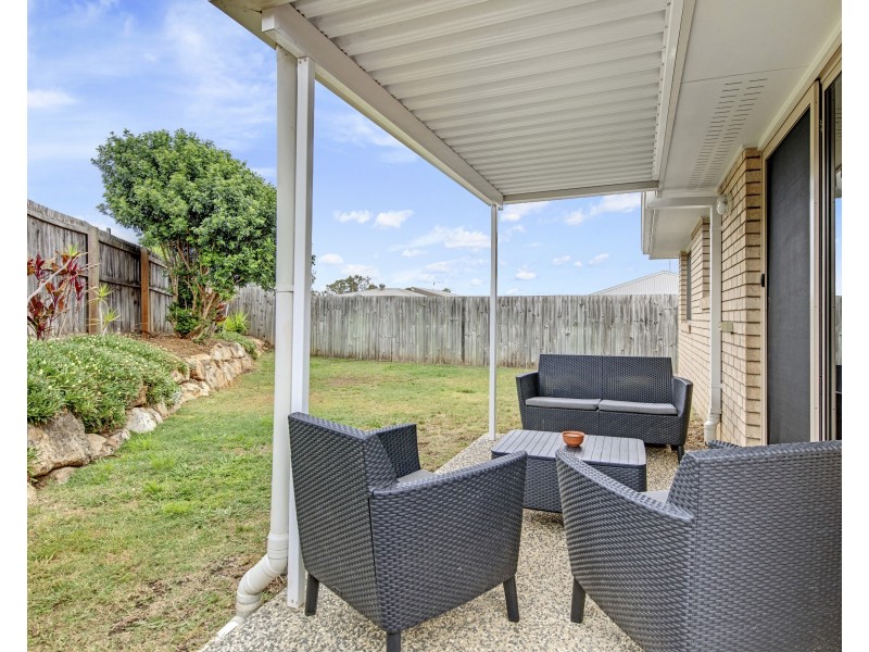 27 Finley Street, Gleneagle QLD 4285