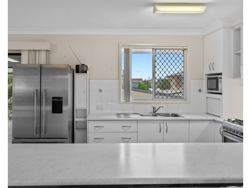 10 Moku Crescent, Birkdale QLD 4159