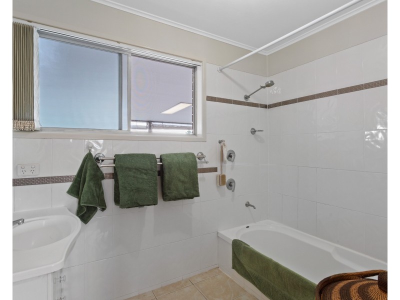 10 Moku Crescent, Birkdale QLD 4159