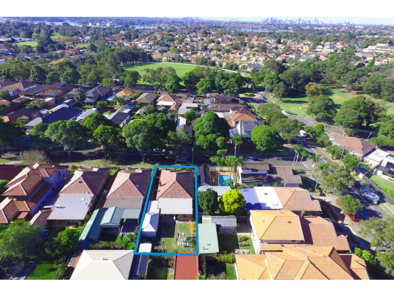2 Cormiston Avenue, Concord NSW 2137