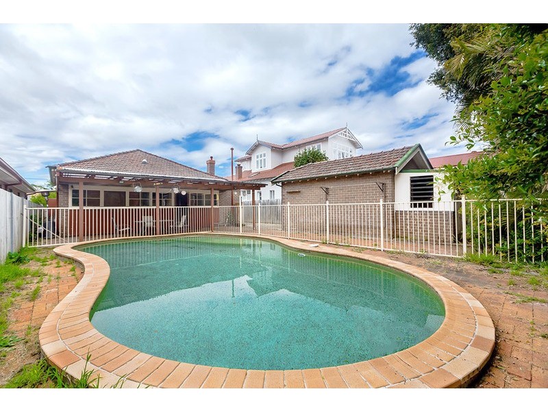 62 Macnamara Avenue, Concord NSW 2137
