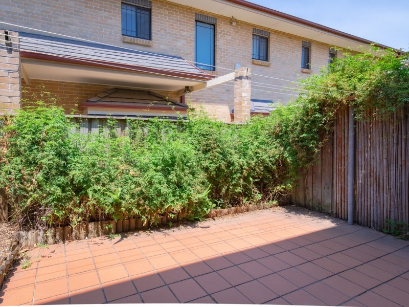 2/13 Llewellyn Street, Rhodes NSW 2138