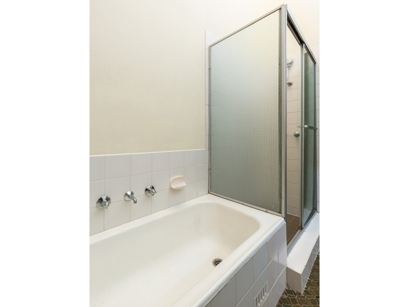 2/13 Llewellyn Street, Rhodes NSW 2138