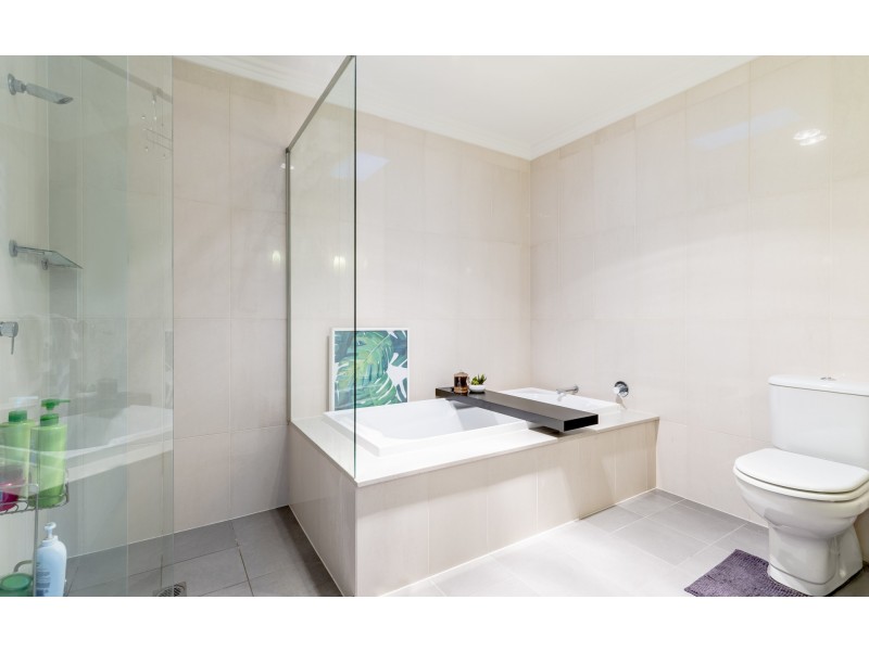9 Linden Way, Bella Vista NSW 2153