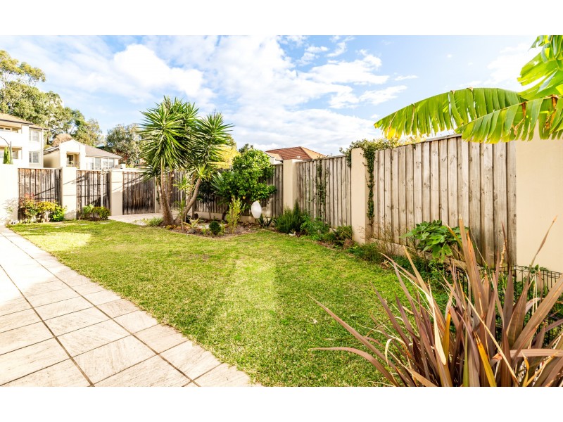 9 Linden Way, Bella Vista NSW 2153