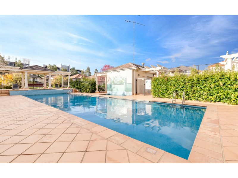 9 Linden Way, Bella Vista NSW 2153