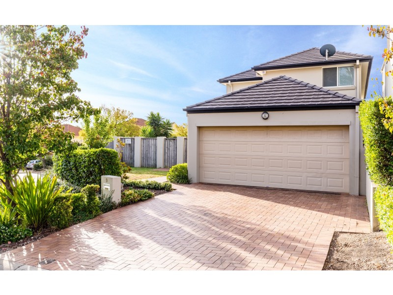 9 Linden Way, Bella Vista NSW 2153