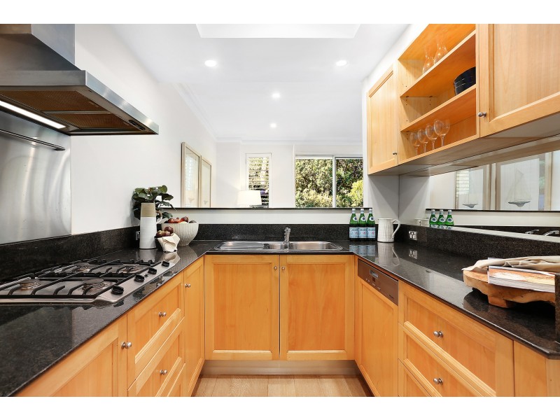 1 Rosemeadow Drive, Cabarita NSW 2137