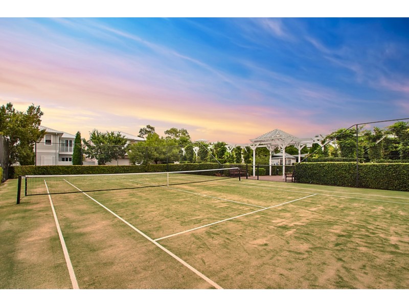 1 Rosemeadow Drive, Cabarita NSW 2137