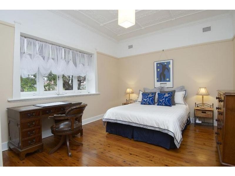 11 Goodwin Avenue, Ashfield NSW 2131