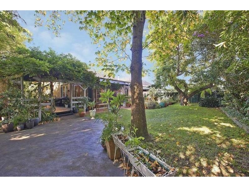 11 Goodwin Avenue, Ashfield NSW 2131