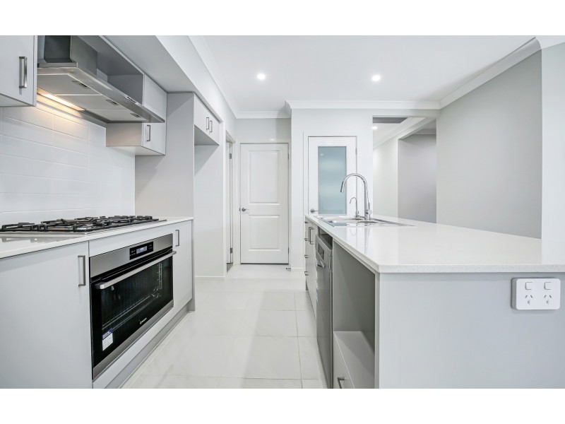 6 Driftway Street, Austral NSW 2179