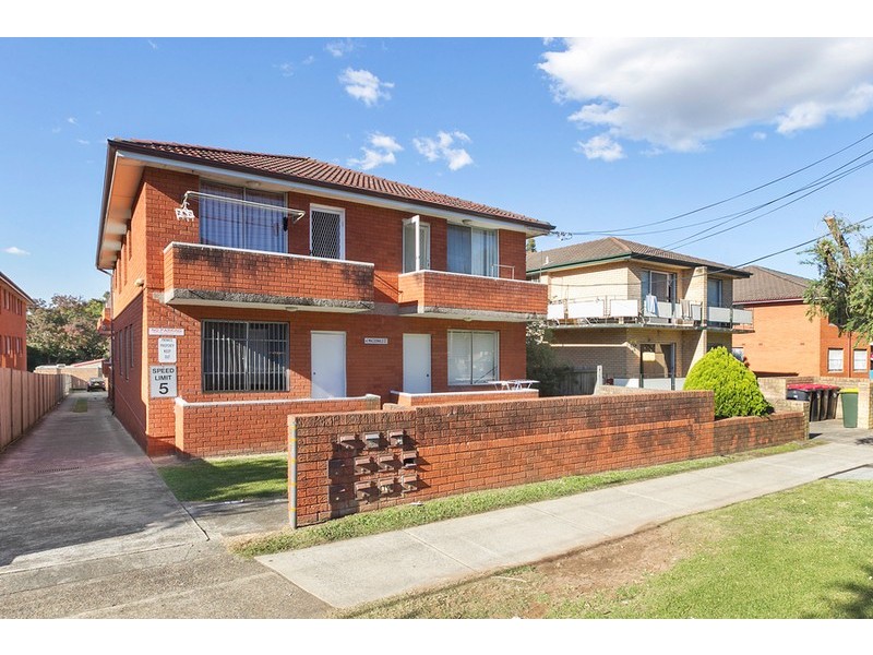 8/41 Macdonald Street, Lakemba NSW 2195