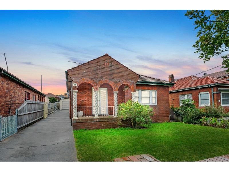 89 Davidson Avenue, Concord NSW 2137
