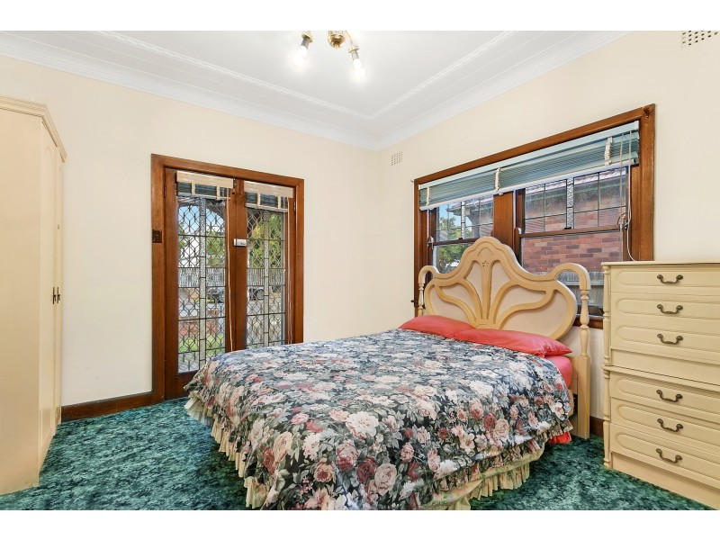 89 Davidson Avenue, Concord NSW 2137
