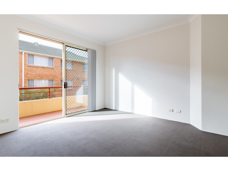 2/9 George Street, Liverpool NSW 2170