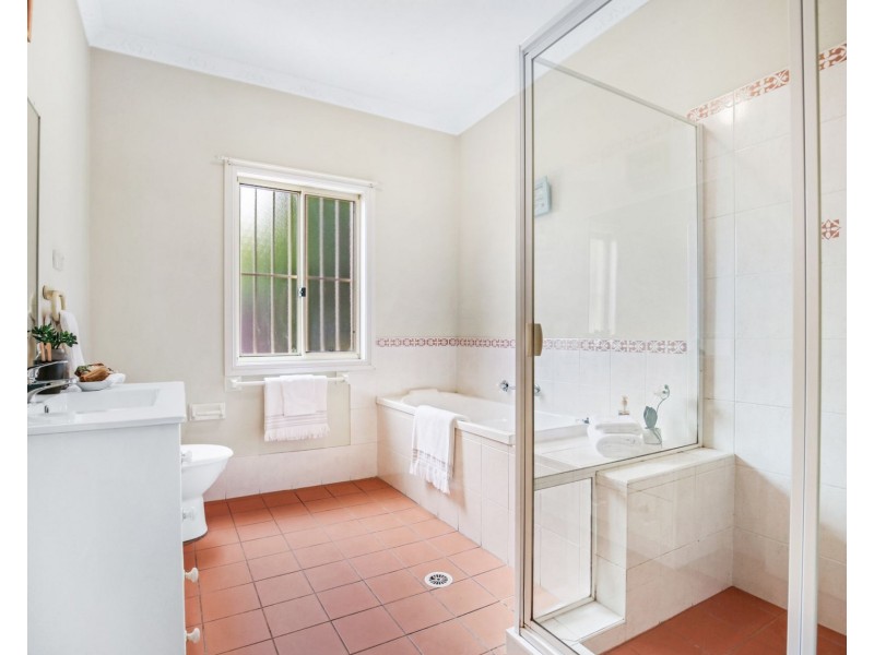 7 Freeman Place, Concord NSW 2137