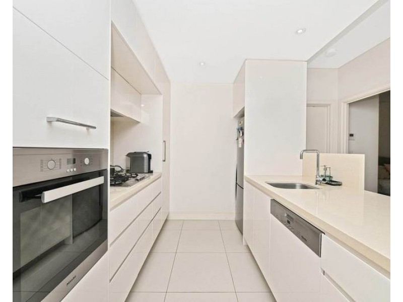103/18 Woodlands Avenue, Breakfast Point NSW 2137