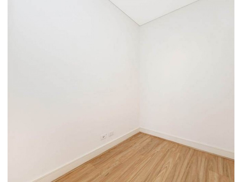 103/18 Woodlands Avenue, Breakfast Point NSW 2137