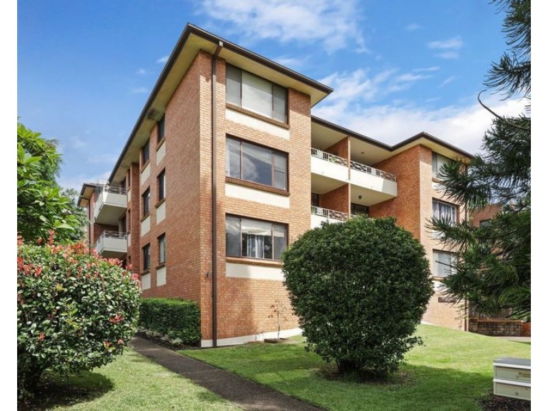 1/11-13 Cambridge Street, Gladesville NSW 2111
