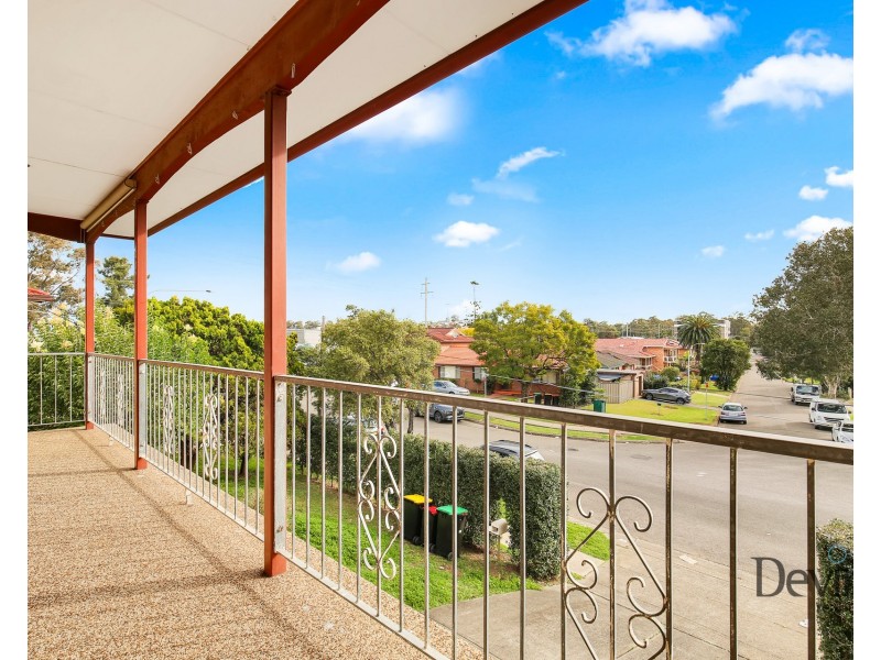 3 Tallowood Avenue, Casula NSW 2170