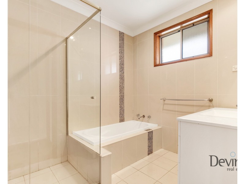 3 Tallowood Avenue, Casula NSW 2170