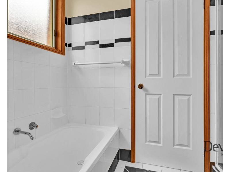 1/120 Green Valley Road, Green Valley NSW 2168