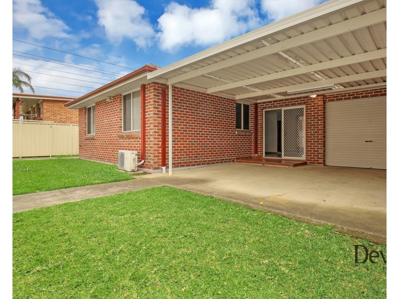 1/120 Green Valley Road, Green Valley NSW 2168