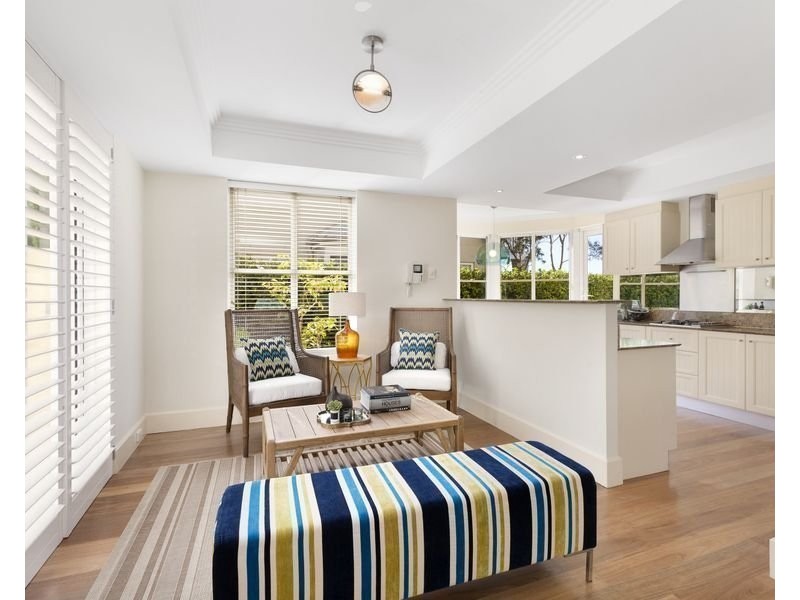 10 Jacaranda Drive, Cabarita NSW 2137