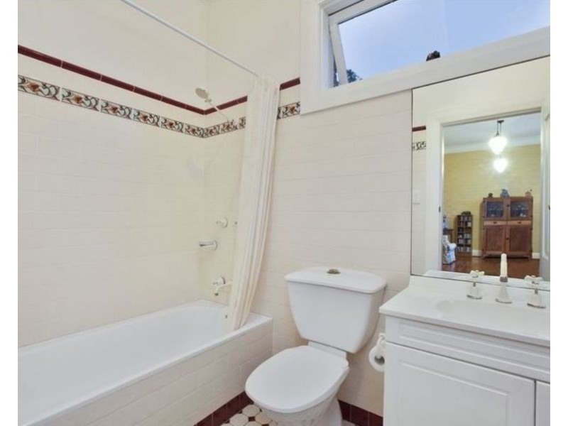 37 Kingston Avenue, Concord NSW 2137