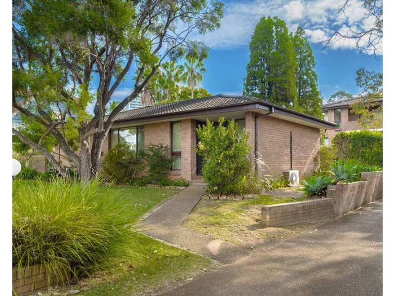 1/4 Llewellyn Street, Rhodes NSW 2138