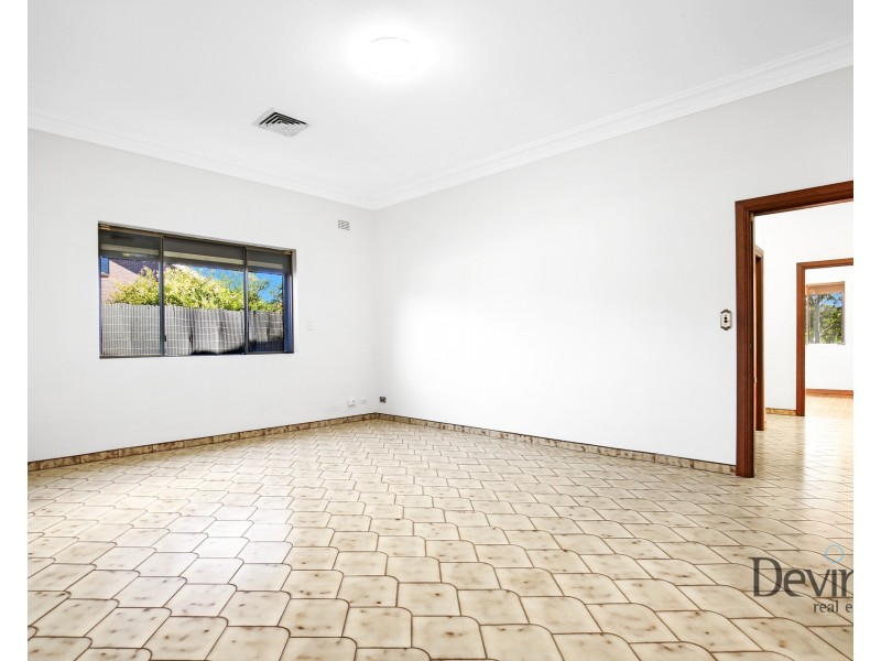 98 Wellbank Street, Concord NSW 2137