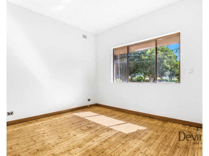 98 Wellbank Street, Concord NSW 2137