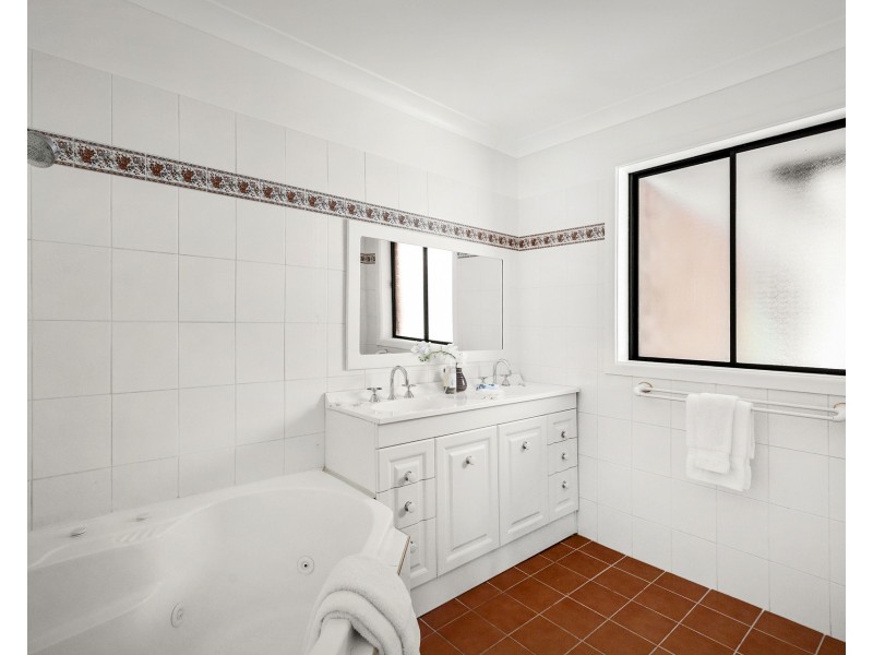 32 Kalimna Drive, Baulkham Hills NSW 2153