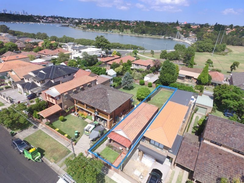 13 Rickard Street, Rodd Point NSW 2046