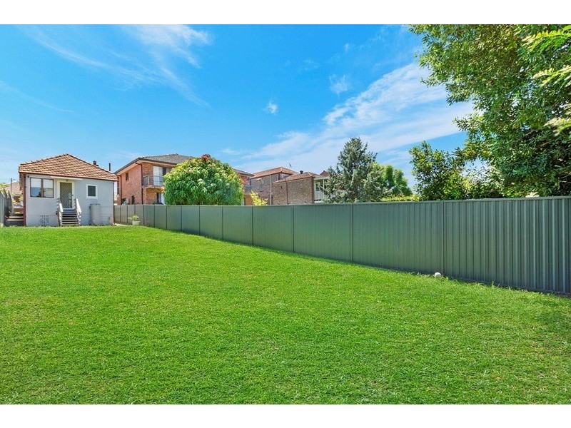 13 Rickard Street, Rodd Point NSW 2046