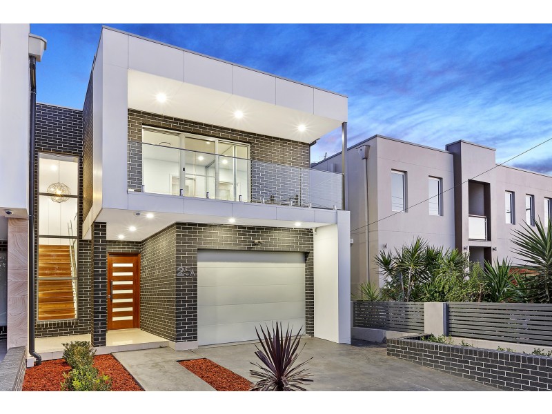 25a Latvia Avenue, Greenacre NSW 2190