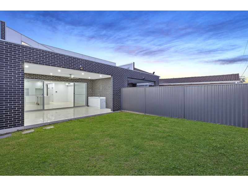 25a Latvia Avenue, Greenacre NSW 2190