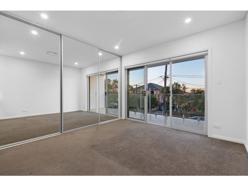 25a Latvia Avenue, Greenacre NSW 2190