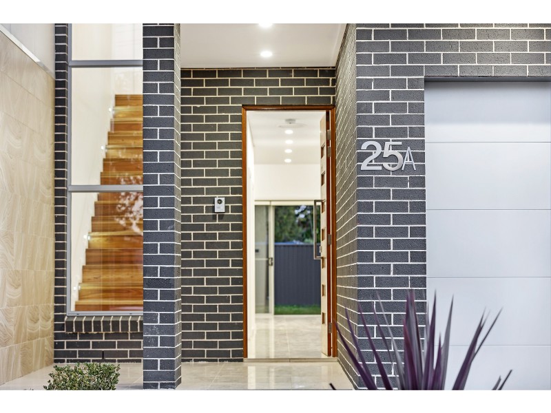 25a Latvia Avenue, Greenacre NSW 2190