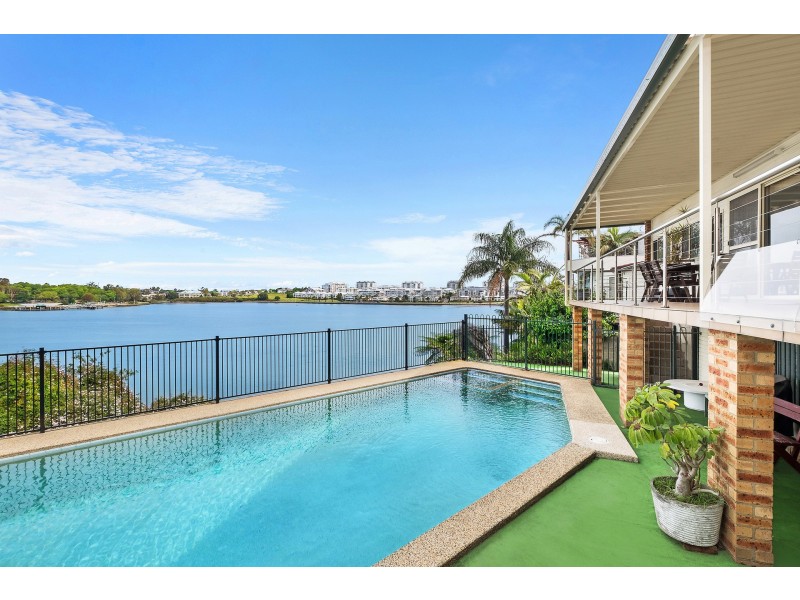 102 Champion Road, Tennyson Point NSW 2111