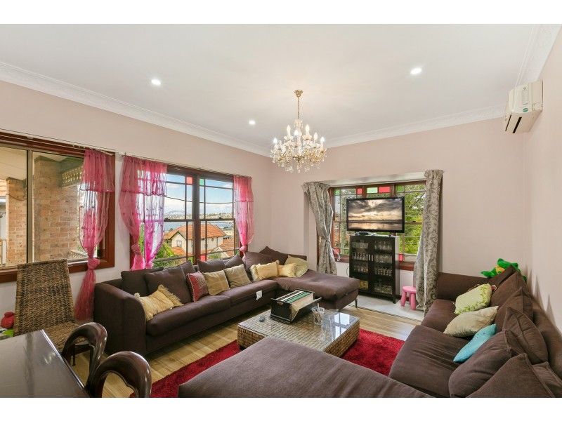 20 Lyons Road, Drummoyne NSW 2047