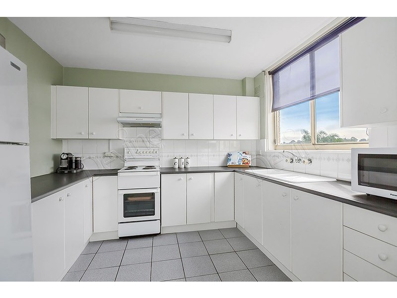 2/18 Walton Crescent, Abbotsford NSW 2046