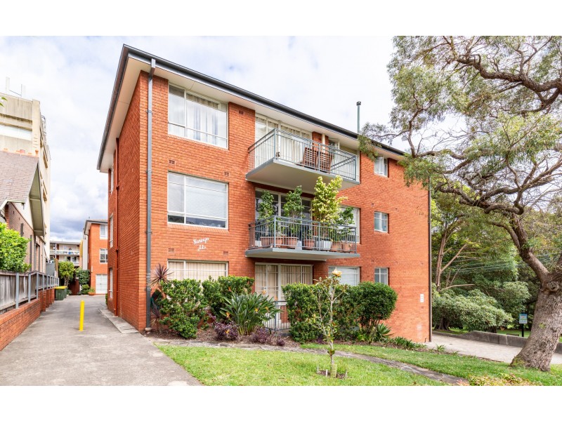 2/11 Bayswater Road, Drummoyne NSW 2047