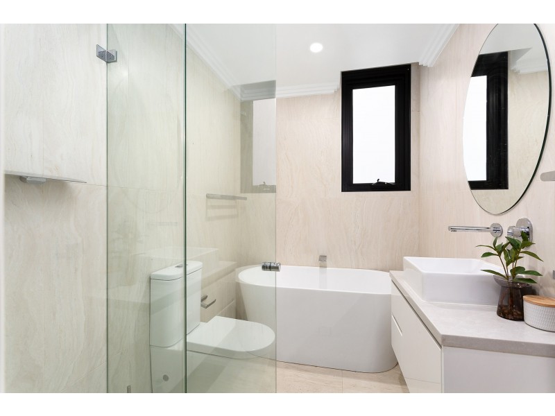 6 Dalmeny Avenue, Russell Lea NSW 2046