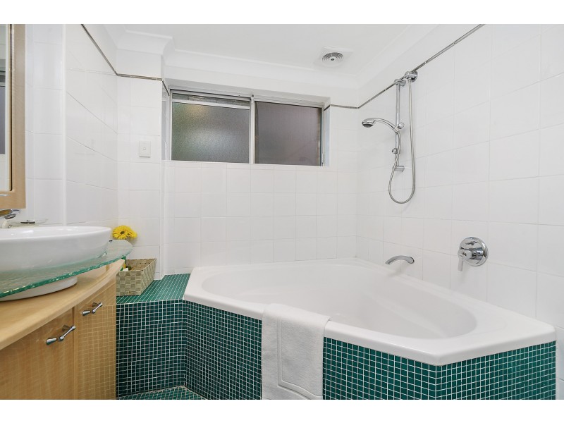 2/25 Walton Crescent, Abbotsford NSW 2046