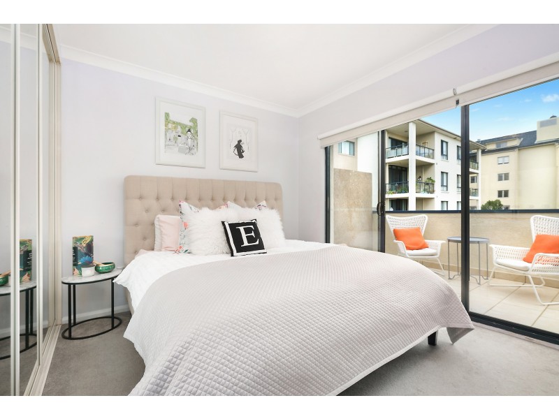 2/104 William Street, Five Dock NSW 2046